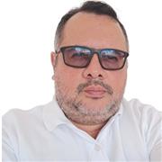 Persona dinámica y proactiva con estrategia para enseñar